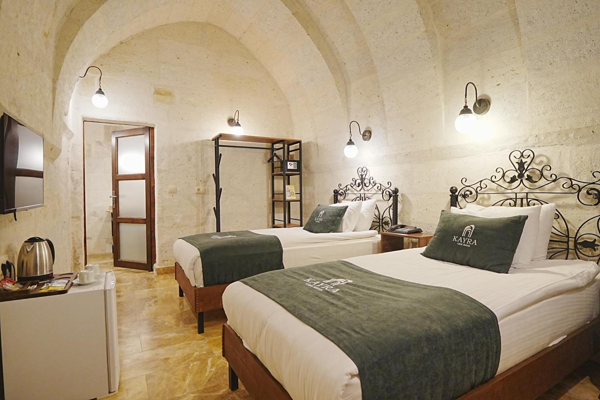 Kayra Cave Suites เกอเรเม ภายนอก รูปภาพ