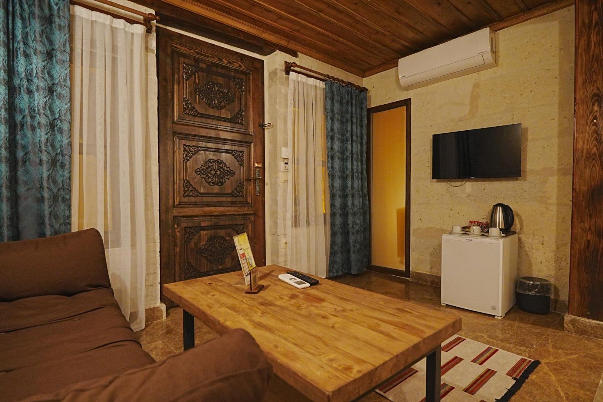 Kayra Cave Suites เกอเรเม ภายนอก รูปภาพ